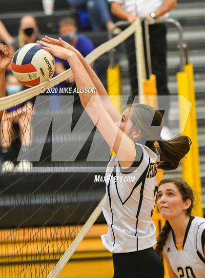Thumbnail 2 in Chattanooga Central @ Hixson photogallery.