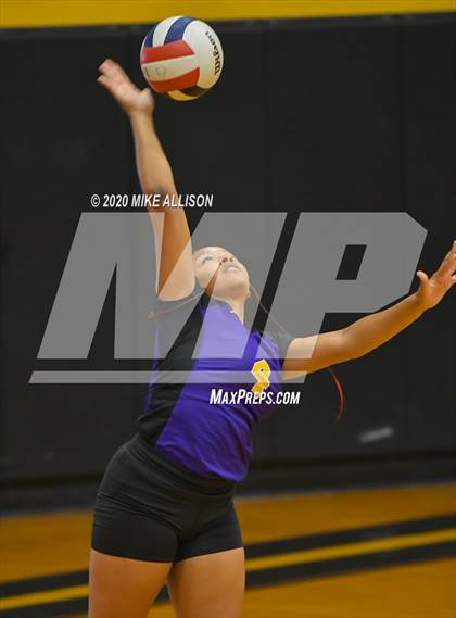 Thumbnail 1 in Chattanooga Central @ Hixson photogallery.