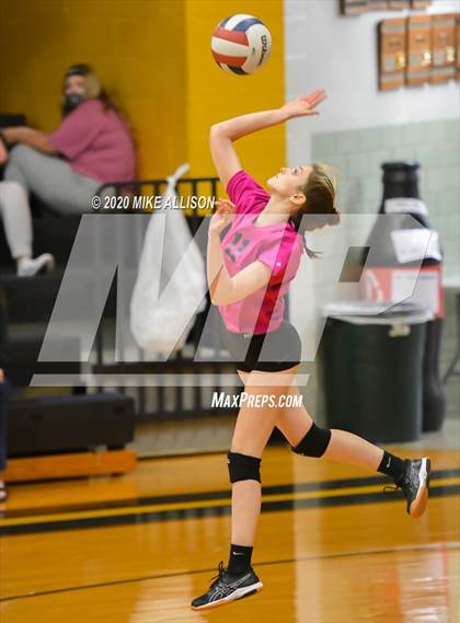 Thumbnail 3 in Chattanooga Central @ Hixson photogallery.