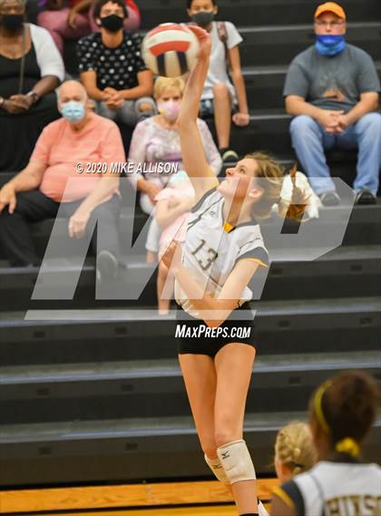 Thumbnail 1 in Chattanooga Central @ Hixson photogallery.