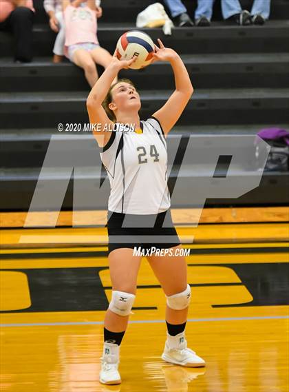 Thumbnail 2 in Chattanooga Central @ Hixson photogallery.