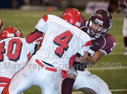 Thumbnail 2 in Fox Tech vs. Floresville (Texas Football Classic) photogallery.
