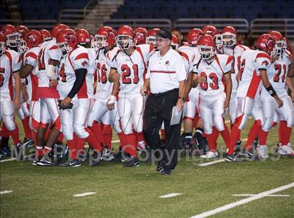 Thumbnail 3 in Fox Tech vs. Floresville (Texas Football Classic) photogallery.