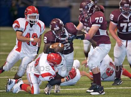 Thumbnail 3 in Fox Tech vs. Floresville (Texas Football Classic) photogallery.