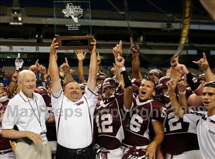 Thumbnail 1 in Fox Tech vs. Floresville (Texas Football Classic) photogallery.