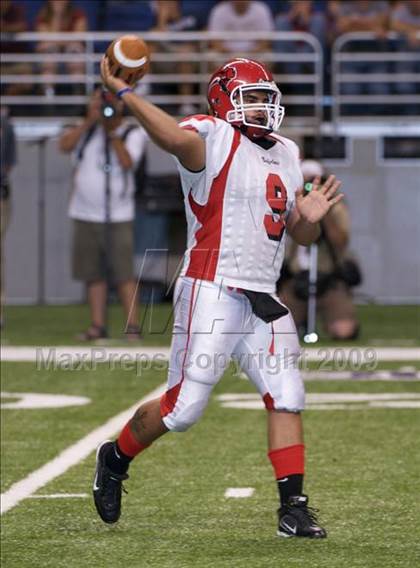 Thumbnail 3 in Fox Tech vs. Floresville (Texas Football Classic) photogallery.