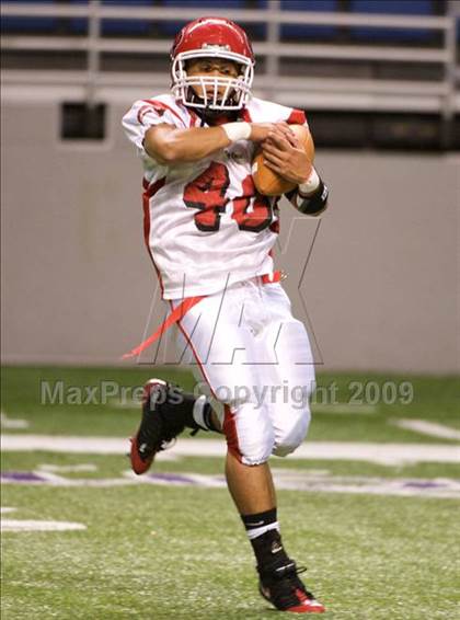 Thumbnail 3 in Fox Tech vs. Floresville (Texas Football Classic) photogallery.