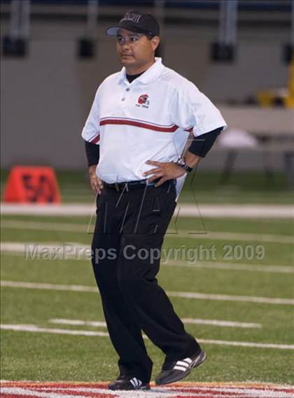 Thumbnail 2 in Fox Tech vs. Floresville (Texas Football Classic) photogallery.
