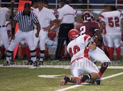 Thumbnail 1 in Fox Tech vs. Floresville (Texas Football Classic) photogallery.