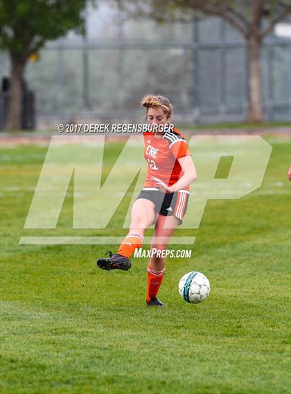 Thumbnail 3 in Niwot vs. Erie (CHSAA 4A First Round) photogallery.