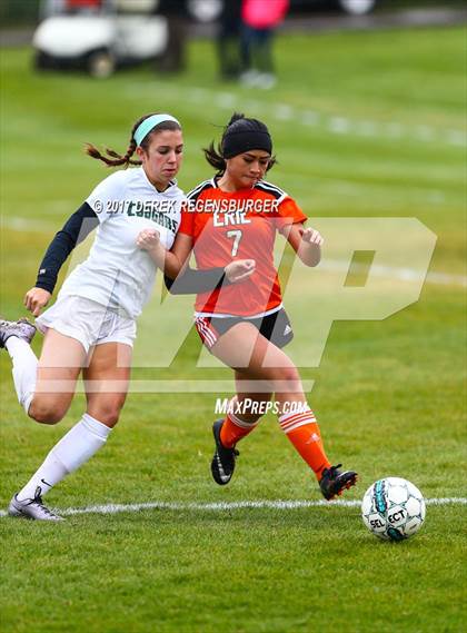 Thumbnail 1 in Niwot vs. Erie (CHSAA 4A First Round) photogallery.