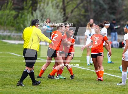 Thumbnail 2 in Niwot vs. Erie (CHSAA 4A First Round) photogallery.