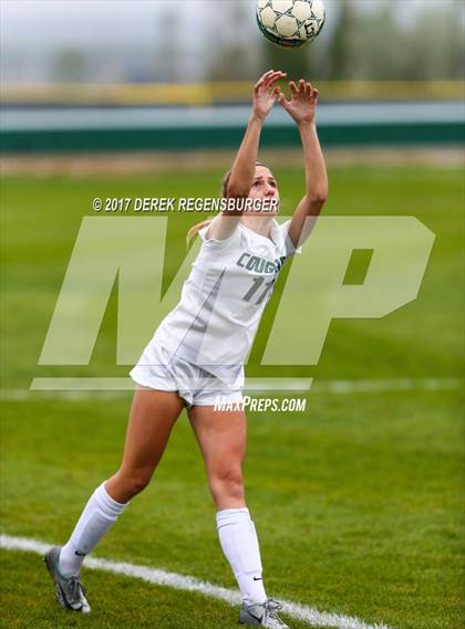 Thumbnail 3 in Niwot vs. Erie (CHSAA 4A First Round) photogallery.