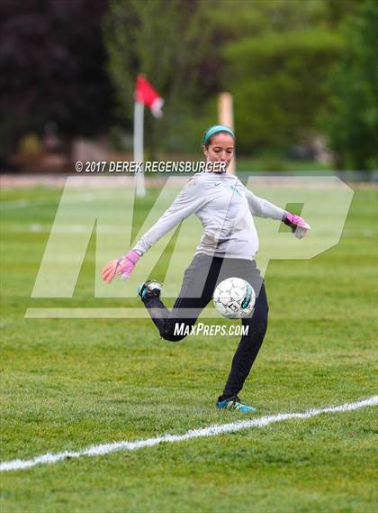 Thumbnail 1 in Niwot vs. Erie (CHSAA 4A First Round) photogallery.