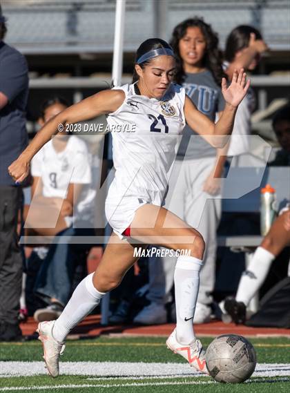Thumbnail 1 in Hunter @ Woods Cross (UHSAA First Round) photogallery.