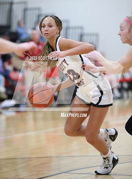 Thumbnail 3 in Fairfield Union @ Liberty Union photogallery.