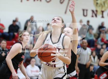 Thumbnail 3 in Fairfield Union @ Liberty Union photogallery.
