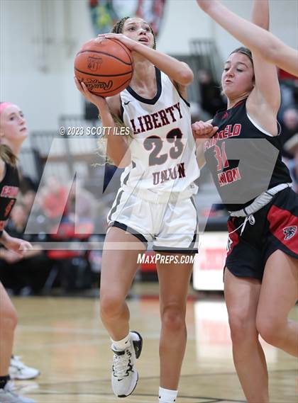 Thumbnail 3 in Fairfield Union @ Liberty Union photogallery.