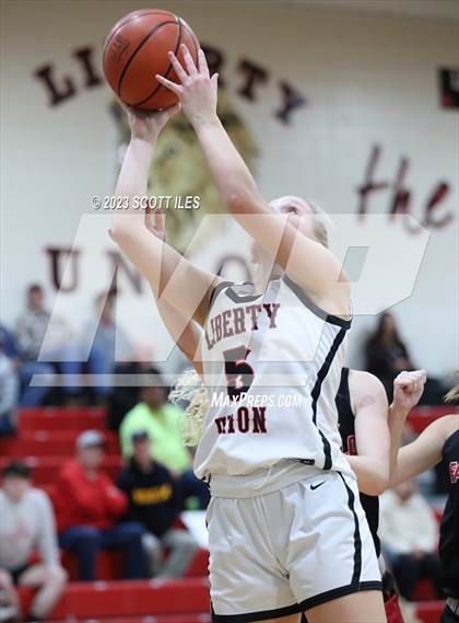 Thumbnail 3 in Fairfield Union @ Liberty Union photogallery.