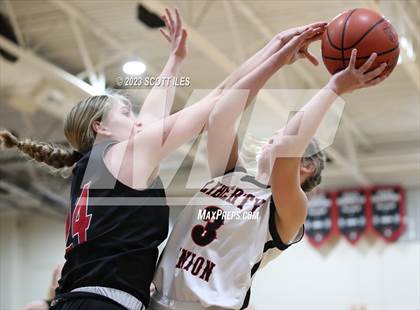 Thumbnail 2 in Fairfield Union @ Liberty Union photogallery.
