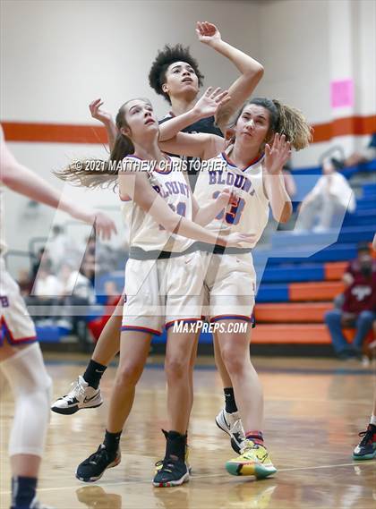 Thumbnail 3 in Navarre vs. William Blount (Sandestin Christmas Classic) photogallery.