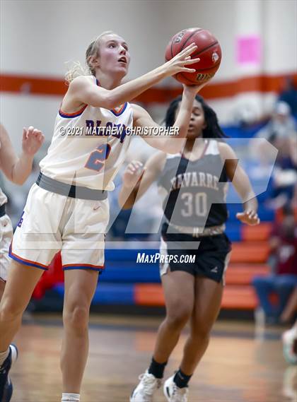 Thumbnail 3 in Navarre vs. William Blount (Sandestin Christmas Classic) photogallery.