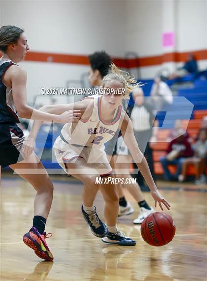 Thumbnail 2 in Navarre vs. William Blount (Sandestin Christmas Classic) photogallery.