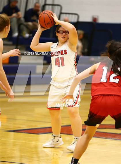 Thumbnail 3 in Maine South vs. Barrington photogallery.