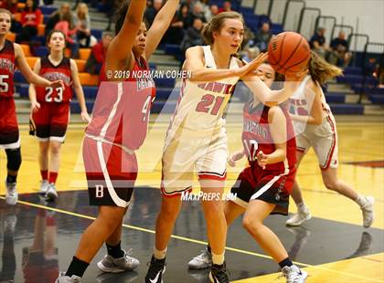 Thumbnail 3 in Maine South vs. Barrington photogallery.