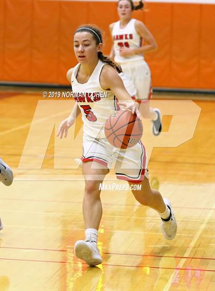 Thumbnail 2 in Maine South vs. Barrington photogallery.