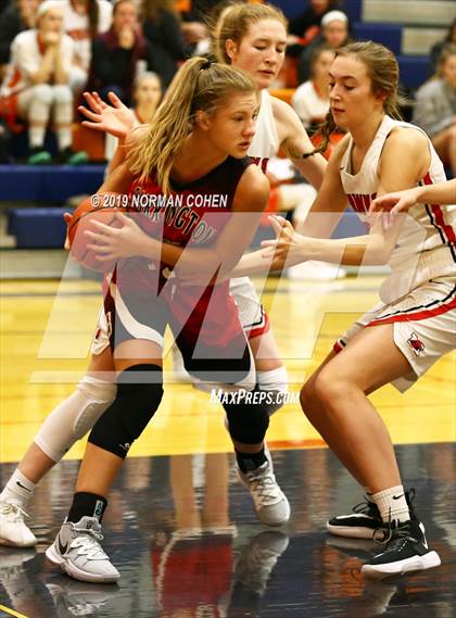 Thumbnail 2 in Maine South vs. Barrington photogallery.