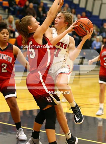 Thumbnail 2 in Maine South vs. Barrington photogallery.