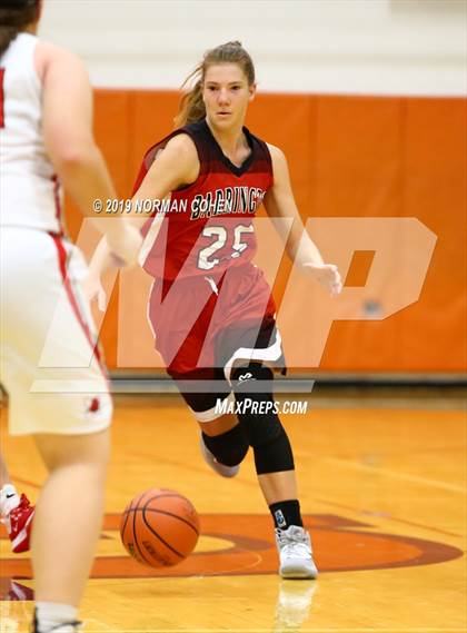 Thumbnail 2 in Maine South vs. Barrington photogallery.