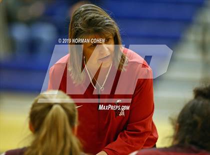 Thumbnail 3 in Maine South vs. Barrington photogallery.
