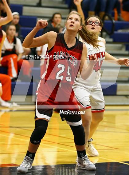 Thumbnail 2 in Maine South vs. Barrington photogallery.