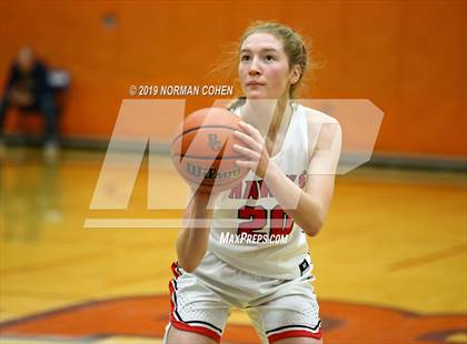 Thumbnail 3 in Maine South vs. Barrington photogallery.