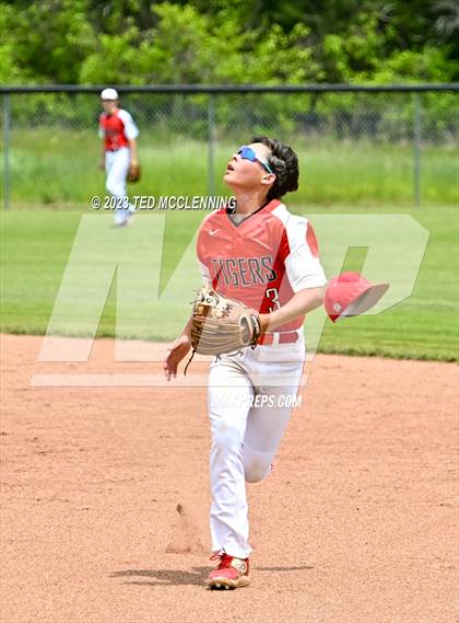 Thumbnail 1 in Pangburn vs Perryville (AAA 3A Regional first round) photogallery.