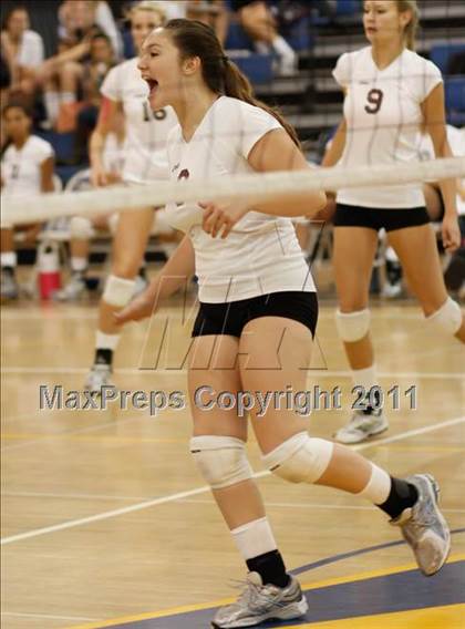 Thumbnail 2 in Agoura vs Simi Valley photogallery.