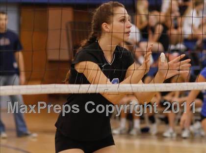 Thumbnail 3 in Agoura vs Simi Valley photogallery.