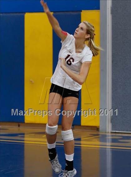 Thumbnail 2 in Agoura vs Simi Valley photogallery.