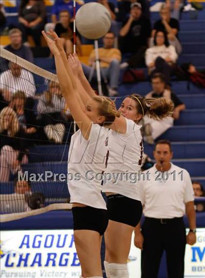 Thumbnail 3 in Agoura vs Simi Valley photogallery.