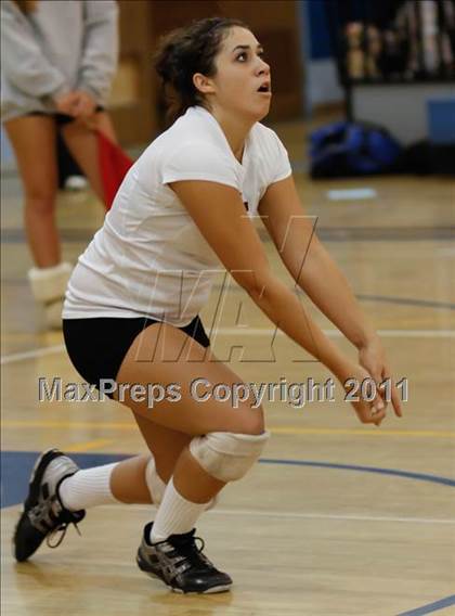 Thumbnail 2 in Agoura vs Simi Valley photogallery.