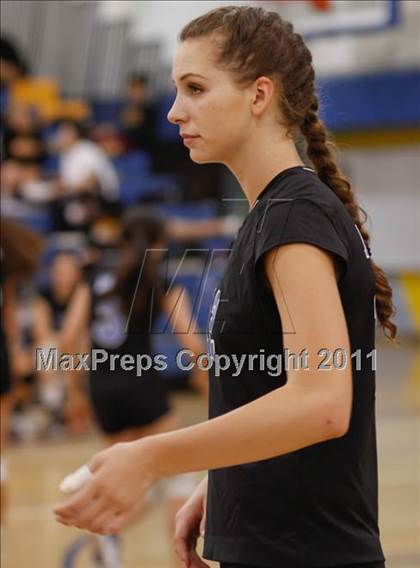Thumbnail 1 in Agoura vs Simi Valley photogallery.