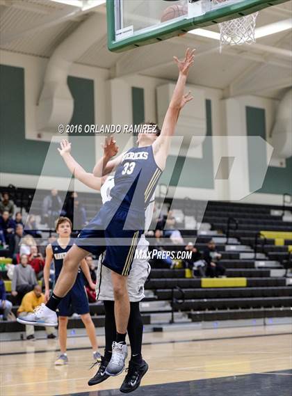 Thumbnail 2 in La Costa Canyon vs Oceanside (Grossmont Winter Tournament) photogallery.