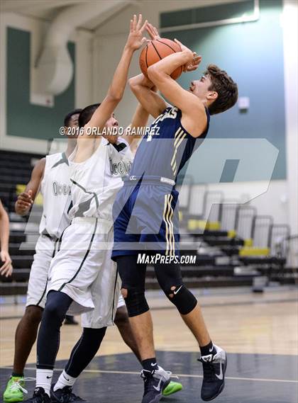 Thumbnail 3 in La Costa Canyon vs Oceanside (Grossmont Winter Tournament) photogallery.