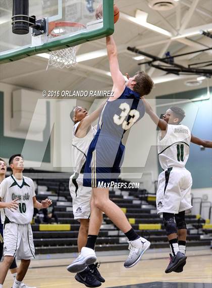 Thumbnail 2 in La Costa Canyon vs Oceanside (Grossmont Winter Tournament) photogallery.