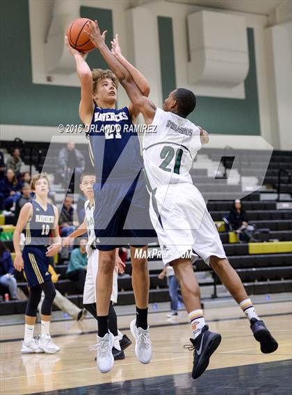 Thumbnail 2 in La Costa Canyon vs Oceanside (Grossmont Winter Tournament) photogallery.