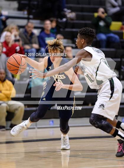 Thumbnail 2 in La Costa Canyon vs Oceanside (Grossmont Winter Tournament) photogallery.