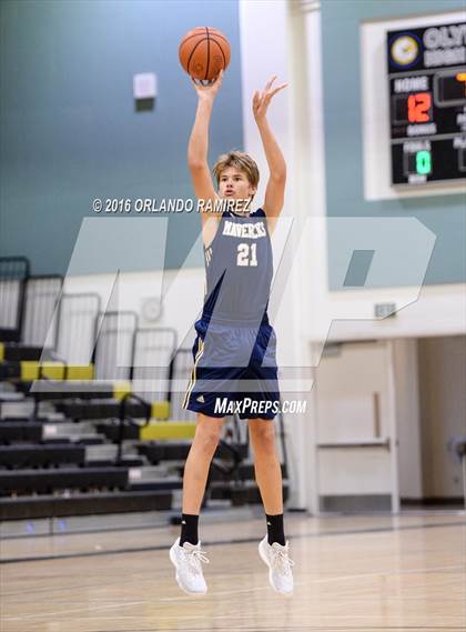 Thumbnail 3 in La Costa Canyon vs Oceanside (Grossmont Winter Tournament) photogallery.