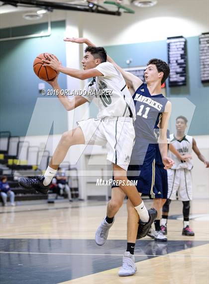 Thumbnail 2 in La Costa Canyon vs Oceanside (Grossmont Winter Tournament) photogallery.